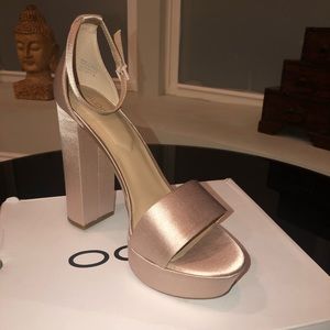 Womens size 10 pink platform